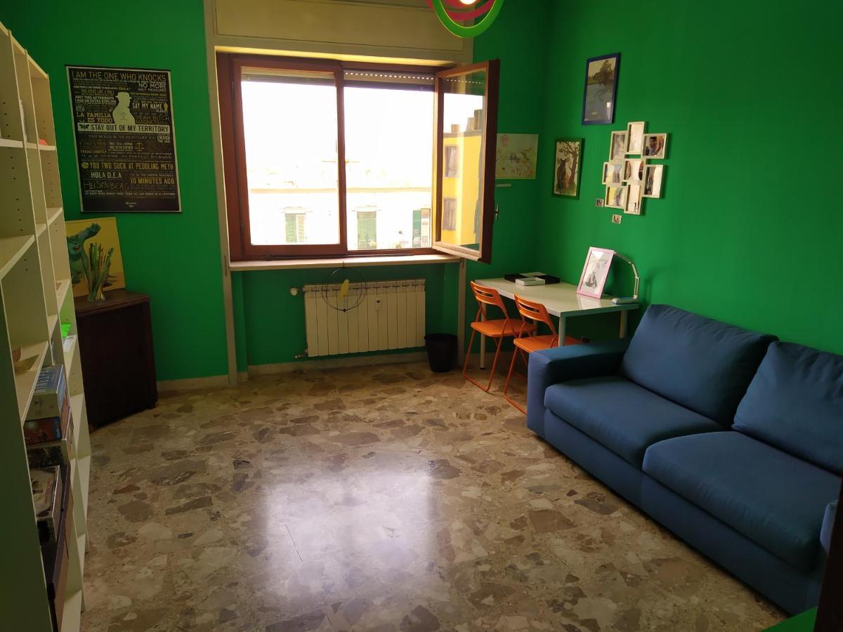 Vesuvio Corner - Spacious And Colorful Apartment In San Giorgio, Very Close To Napoli, Ideal For Families And Groups, Close To Pompeii, Sorrento... サン・ジョルジョ・ア・クレマーノ エクステリア 写真