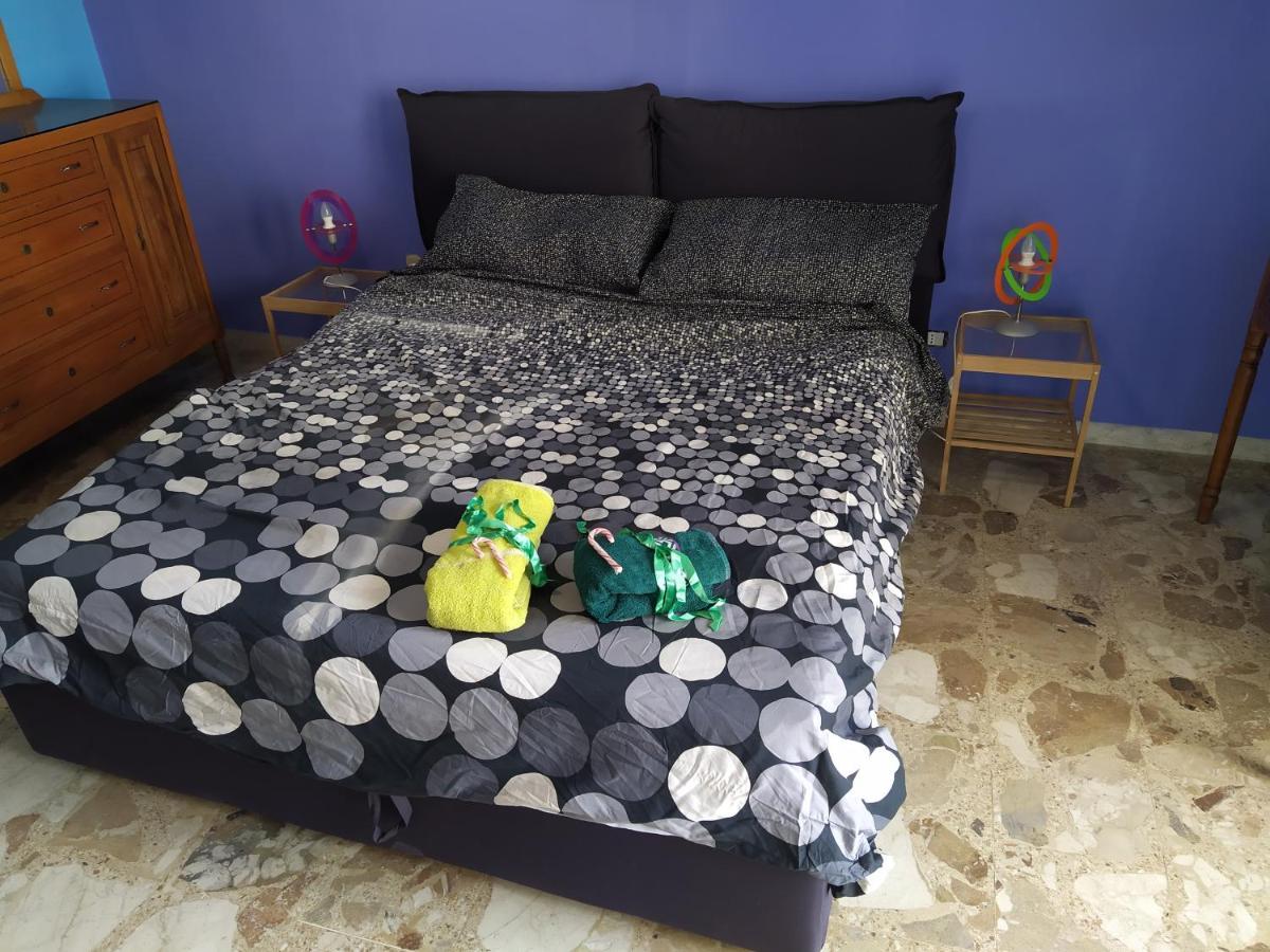 Vesuvio Corner - Spacious And Colorful Apartment In San Giorgio, Very Close To Napoli, Ideal For Families And Groups, Close To Pompeii, Sorrento... サン・ジョルジョ・ア・クレマーノ エクステリア 写真