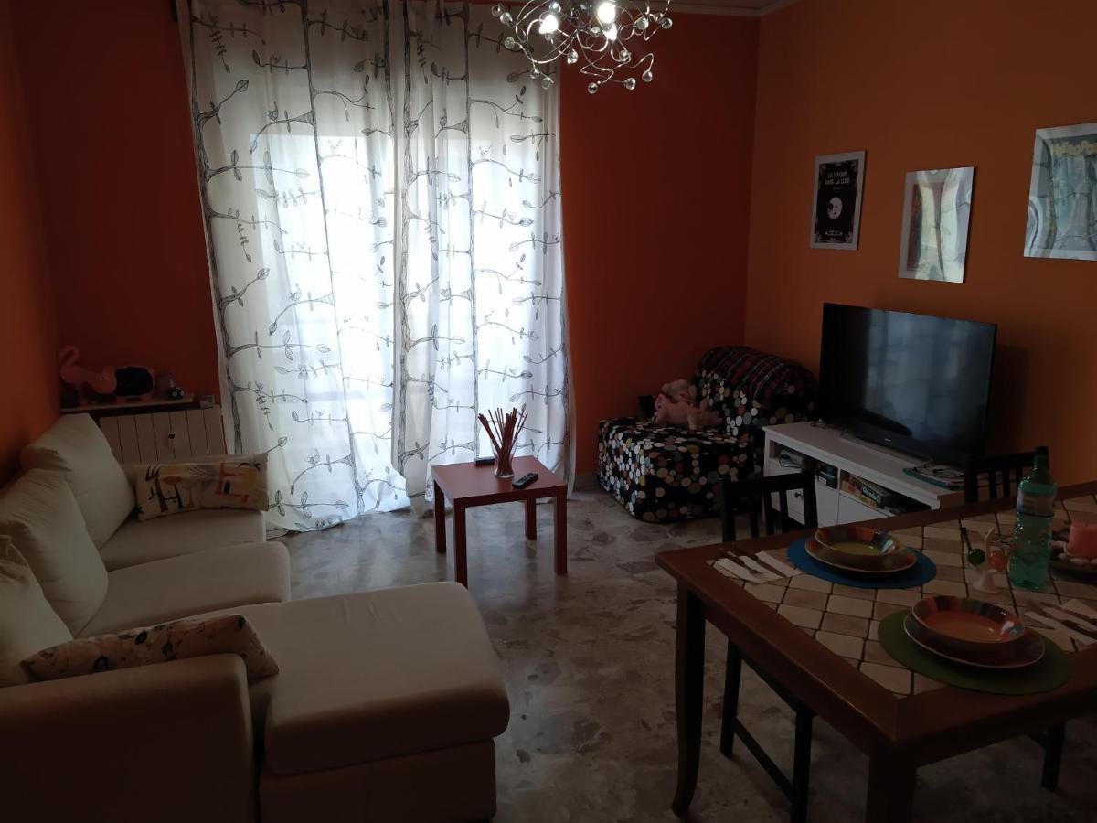 Vesuvio Corner - Spacious And Colorful Apartment In San Giorgio, Very Close To Napoli, Ideal For Families And Groups, Close To Pompeii, Sorrento... サン・ジョルジョ・ア・クレマーノ エクステリア 写真